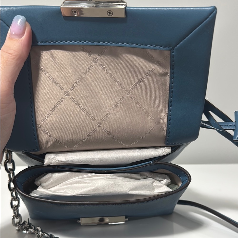 Michael Kors Blue Crossbody Bag with Chain Strap - Picture 4 of 5